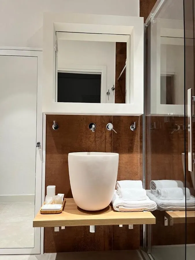 Hotel Dimora Elle La Maddalena  La Maddalena (Sassari)
