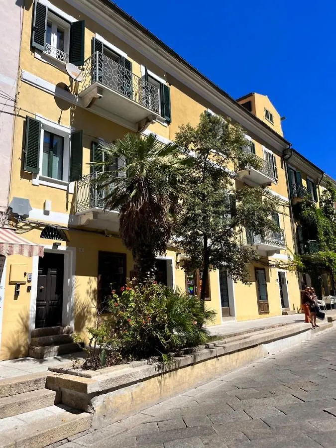 Dimora Elle Hotel La Maddalena  Guest house La Maddalena (Sassari)