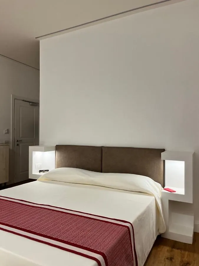 Hotel Dimora Elle La Maddalena  Italia